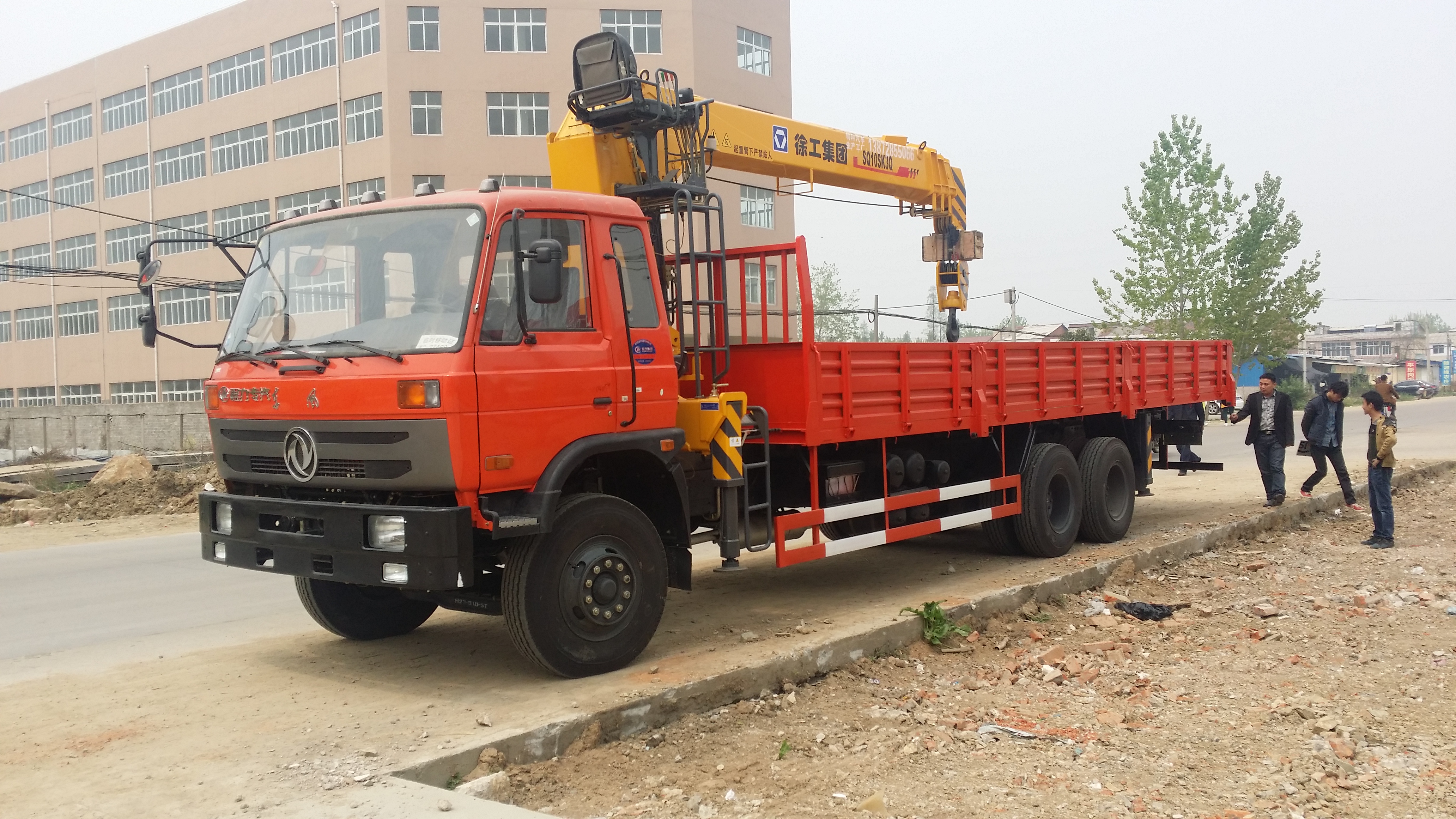 吉林遼源12噸隨車吊銷售點及選購指南